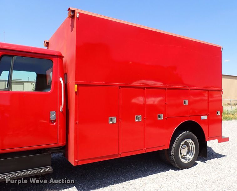 image for item LK9034 1993 International 4700  Crew Cab utility / service truck