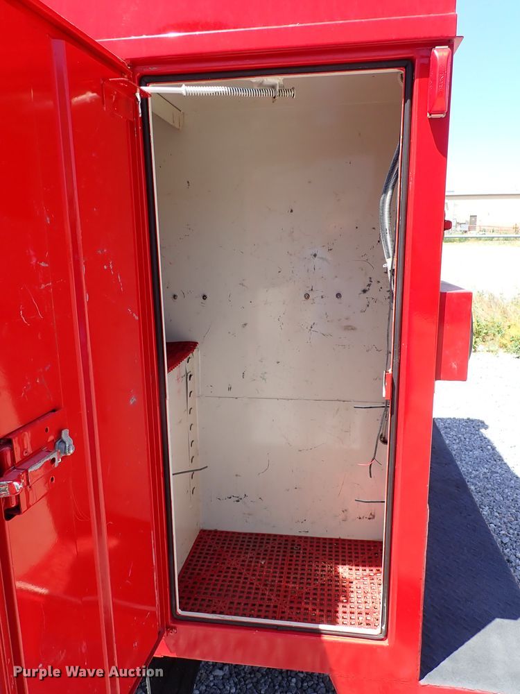 image for item LK9034 1993 International 4700  Crew Cab utility / service truck