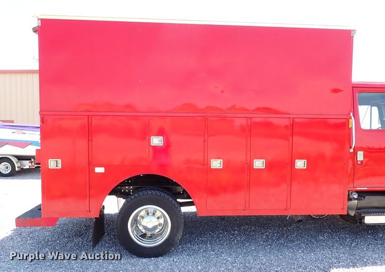 image for item LK9034 1993 International 4700  Crew Cab utility / service truck