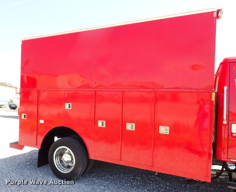 image for item LK9034 1993 International 4700  Crew Cab utility / service truck