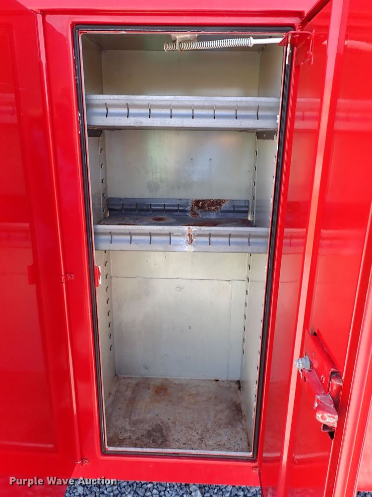 image for item LK9034 1993 International 4700  Crew Cab utility / service truck