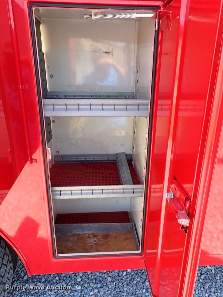 image for item LK9034 1993 International 4700  Crew Cab utility / service truck