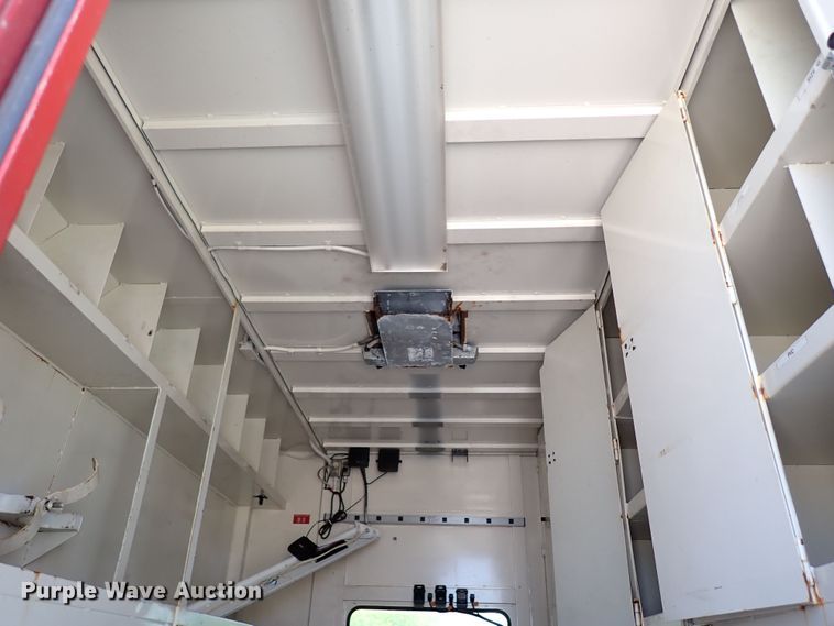 image for item LK9034 1993 International 4700  Crew Cab utility / service truck