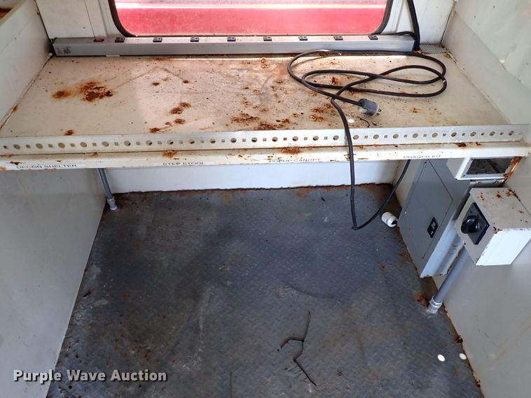 image for item LK9034 1993 International 4700  Crew Cab utility / service truck