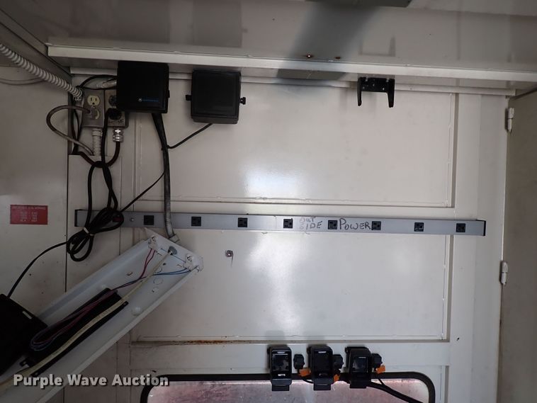 image for item LK9034 1993 International 4700  Crew Cab utility / service truck