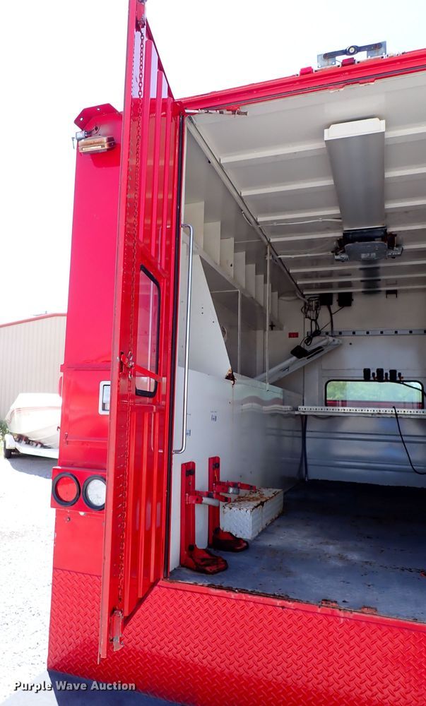 image for item LK9034 1993 International 4700  Crew Cab utility / service truck