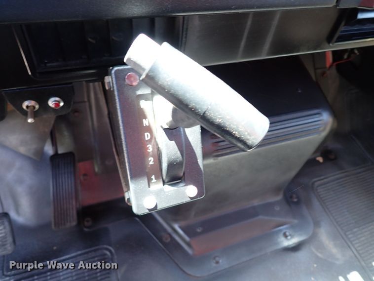 image for item LK9034 1993 International 4700  Crew Cab utility / service truck