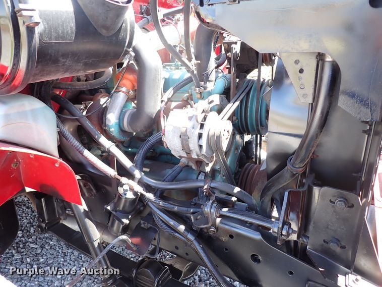 image for item LK9034 1993 International 4700  Crew Cab utility / service truck