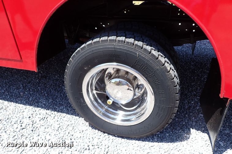 image for item LK9034 1993 International 4700  Crew Cab utility / service truck