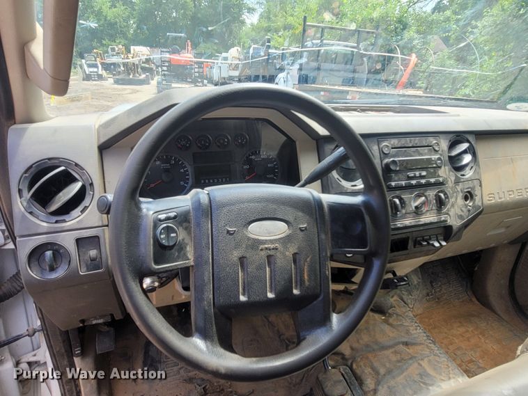 image for item LM9607 2008 Ford F450 Super Duty  flatbed truck