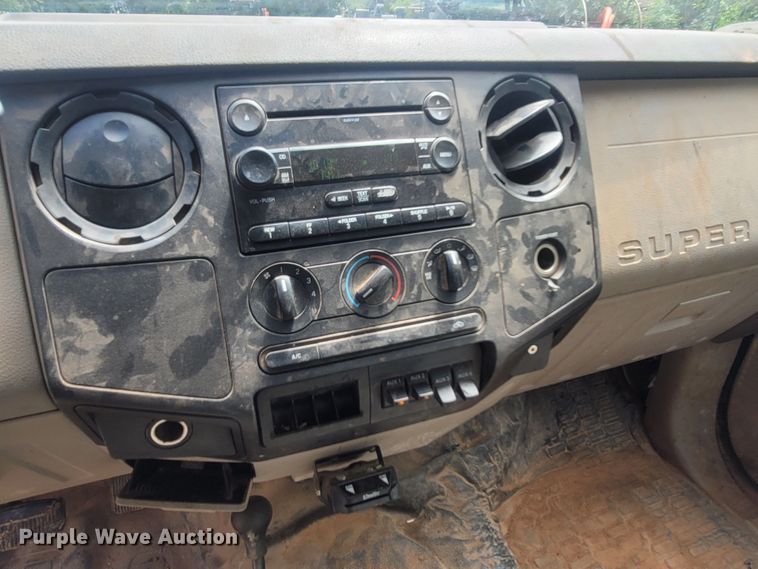 image for item LM9607 2008 Ford F450 Super Duty  flatbed truck