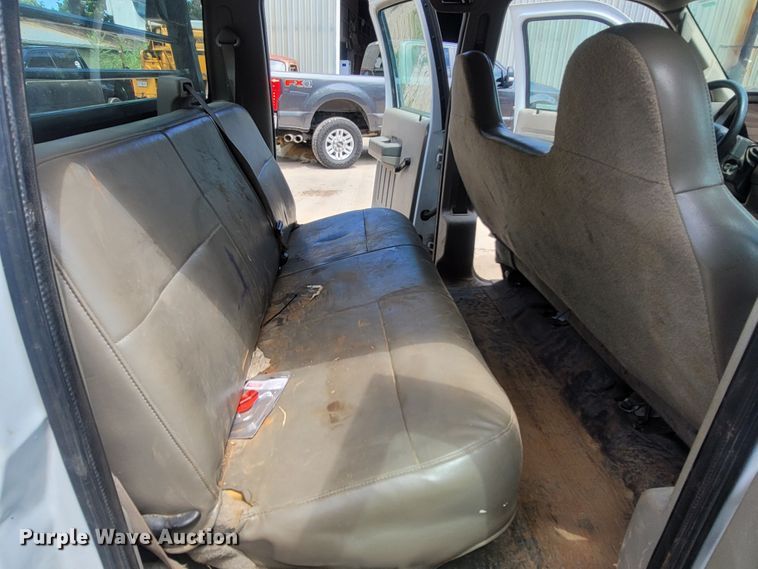 image for item LM9607 2008 Ford F450 Super Duty  flatbed truck