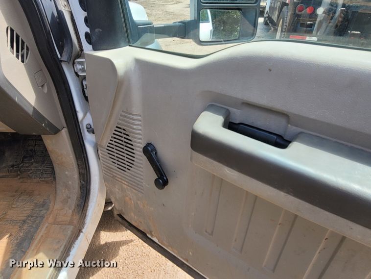 image for item LM9607 2008 Ford F450 Super Duty  flatbed truck