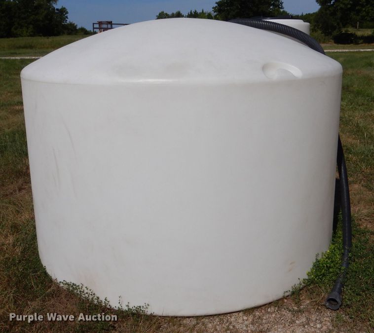 image for item LP9526 Poly tank