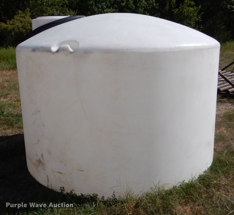 image for item LP9526 Poly tank