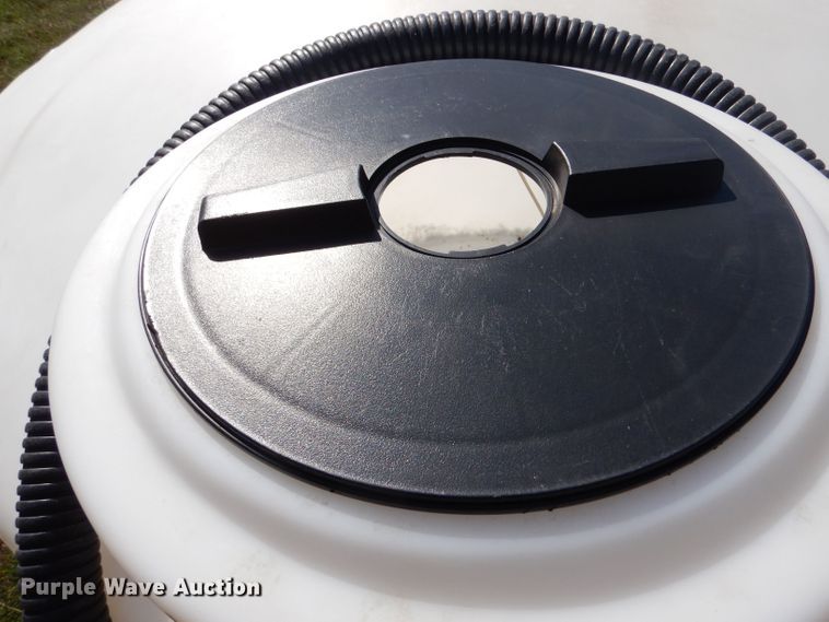 image for item LP9526 Poly tank