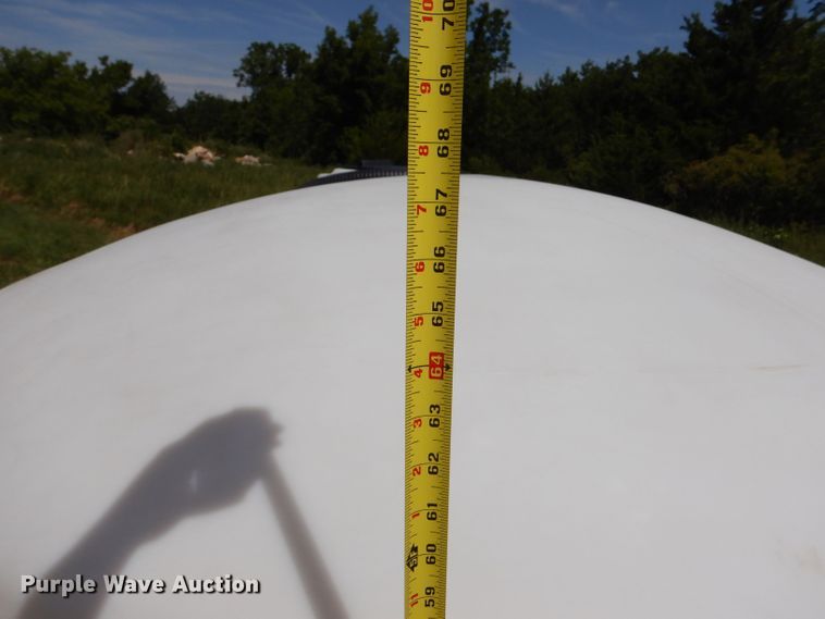 image for item LP9526 Poly tank