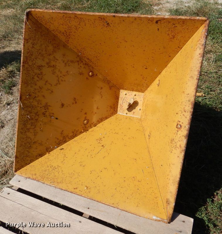 image for item LP9529 Farm Star  spreader