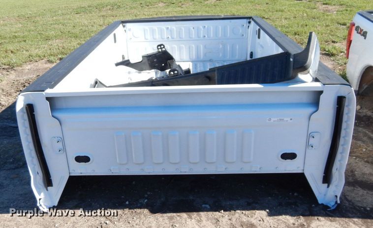 image for item LY9042 2022 Ford F250  pickup truck bed