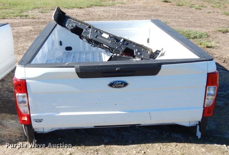 image for item LY9042 2022 Ford F250  pickup truck bed