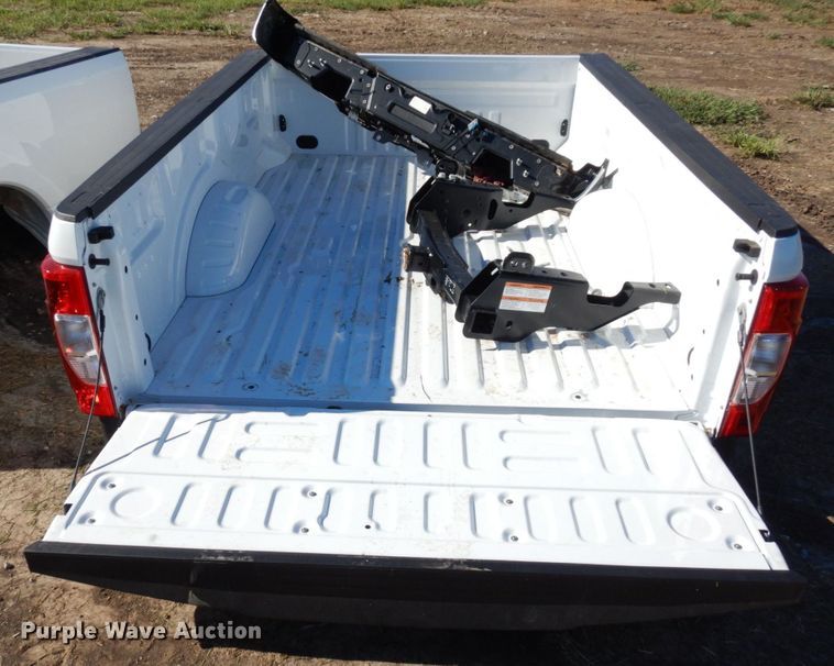 image for item LY9042 2022 Ford F250  pickup truck bed