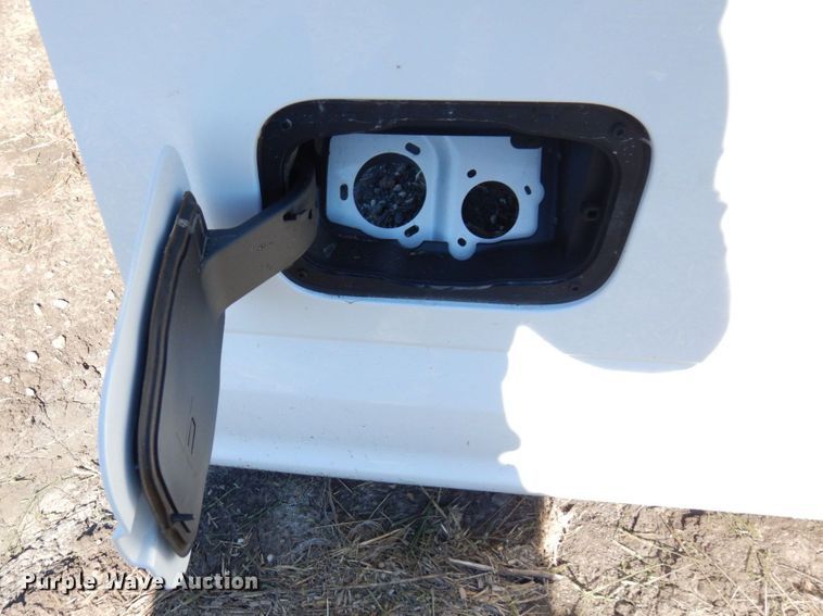 image for item LY9043 2022 Ford F250  pickup truck bed