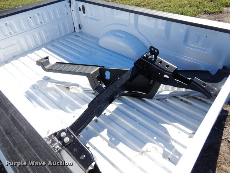 image for item LY9043 2022 Ford F250  pickup truck bed