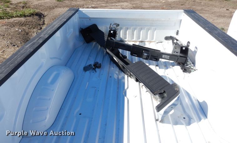 image for item LY9043 2022 Ford F250  pickup truck bed