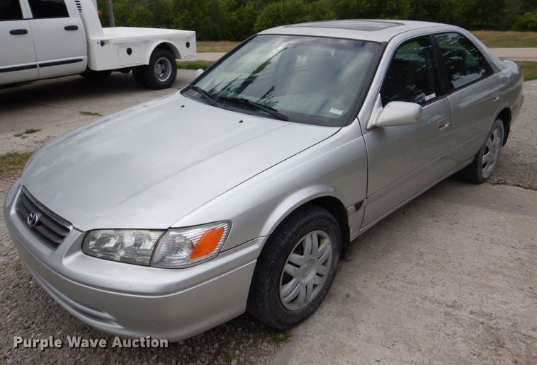 image for item MF9160 2001 Toyota Camry LE