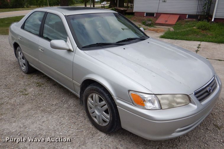 image for item MF9160 2001 Toyota Camry LE