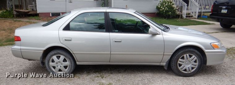 image for item MF9160 2001 Toyota Camry LE