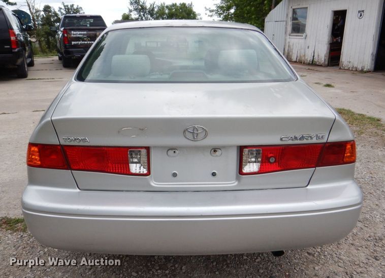 image for item MF9160 2001 Toyota Camry LE