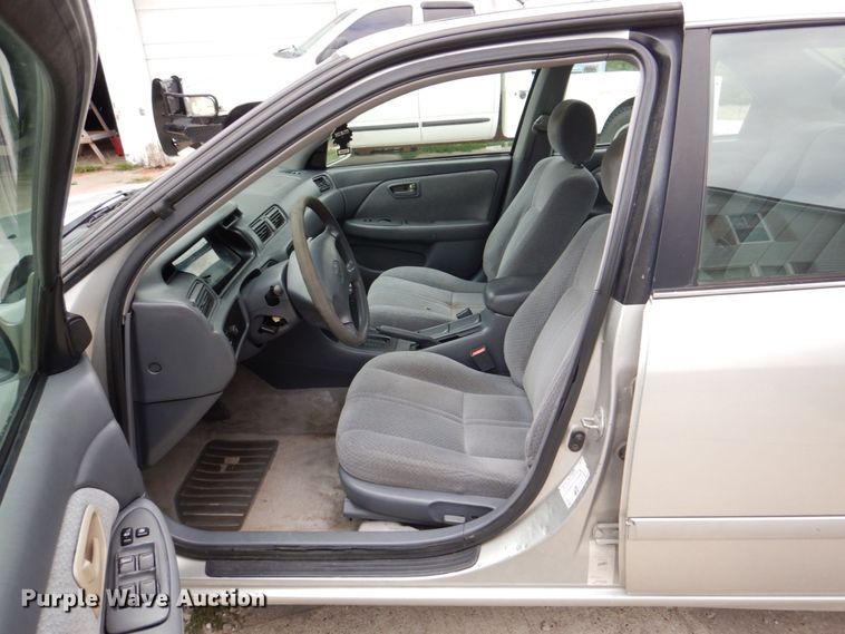 image for item MF9160 2001 Toyota Camry LE