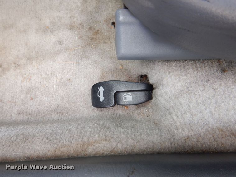 image for item MF9160 2001 Toyota Camry LE