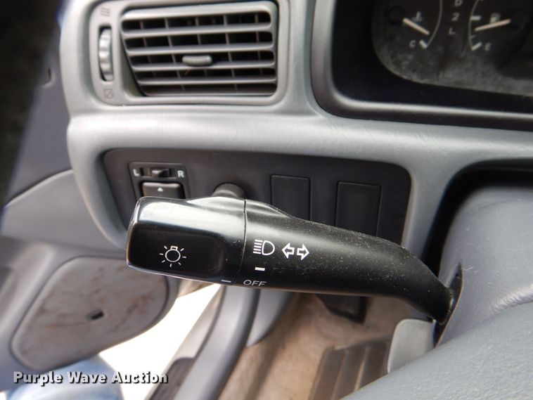 image for item MF9160 2001 Toyota Camry LE