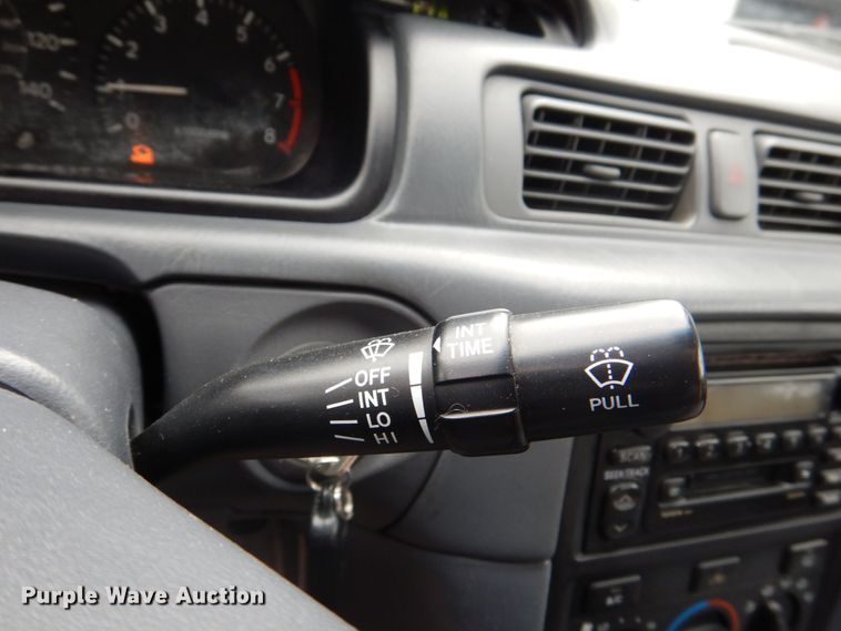 image for item MF9160 2001 Toyota Camry LE