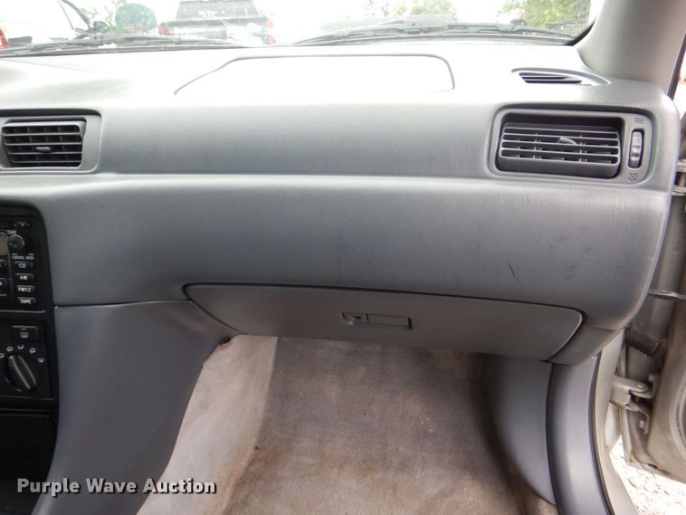 image for item MF9160 2001 Toyota Camry LE