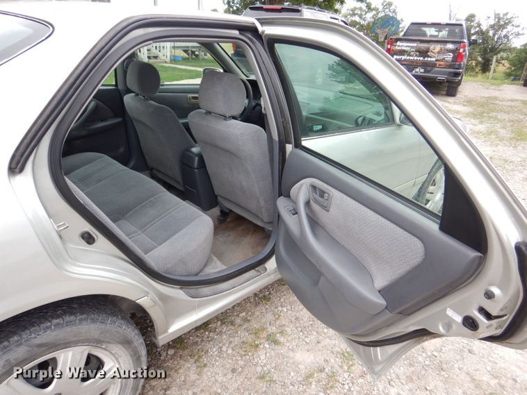 image for item MF9160 2001 Toyota Camry LE