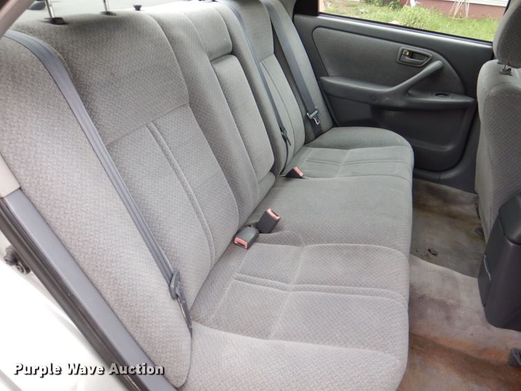 image for item MF9160 2001 Toyota Camry LE