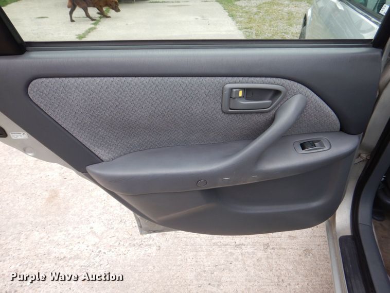 image for item MF9160 2001 Toyota Camry LE