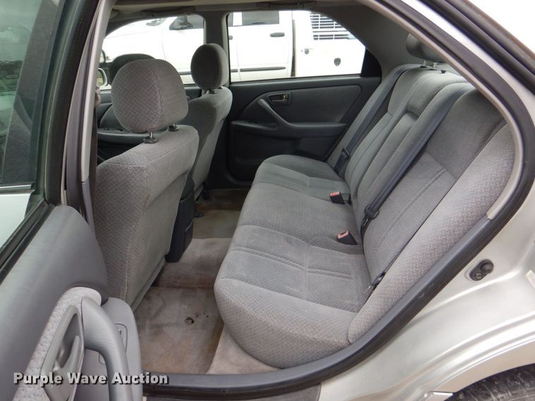 image for item MF9160 2001 Toyota Camry LE