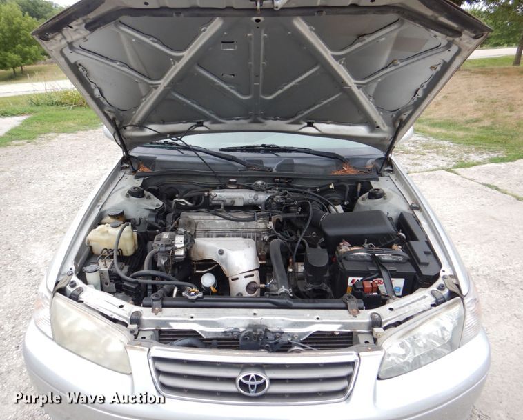 image for item MF9160 2001 Toyota Camry LE