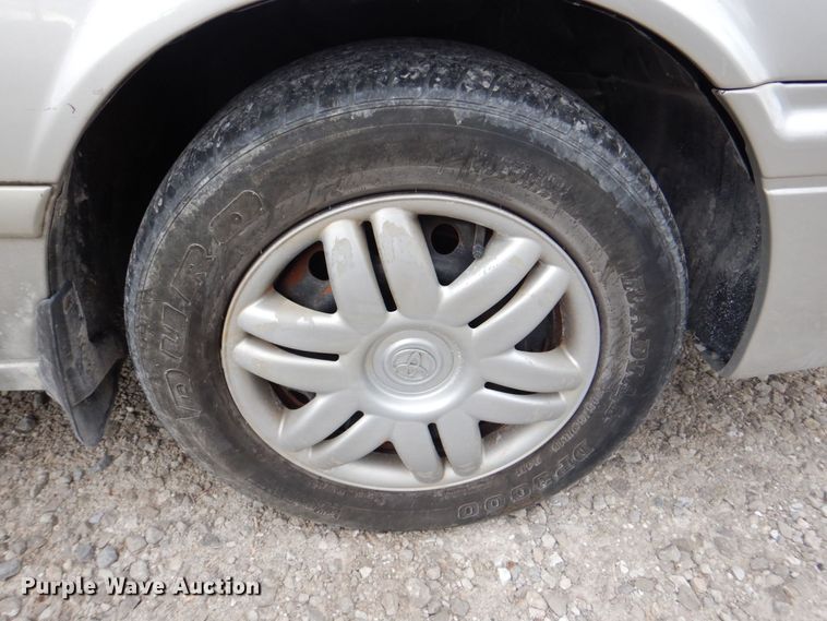 image for item MF9160 2001 Toyota Camry LE