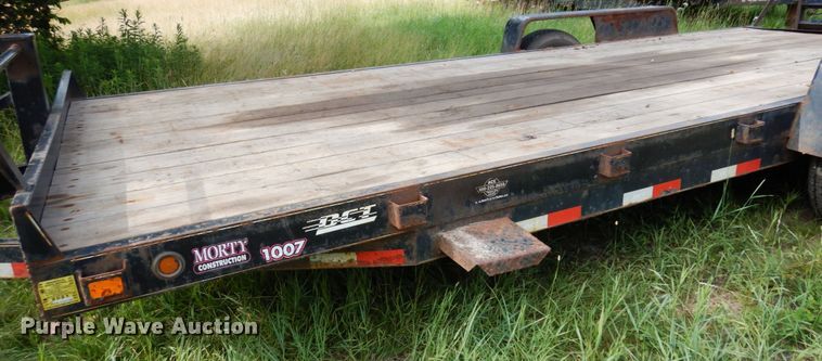image for item MF9741 2017 DCT  equipment trailer