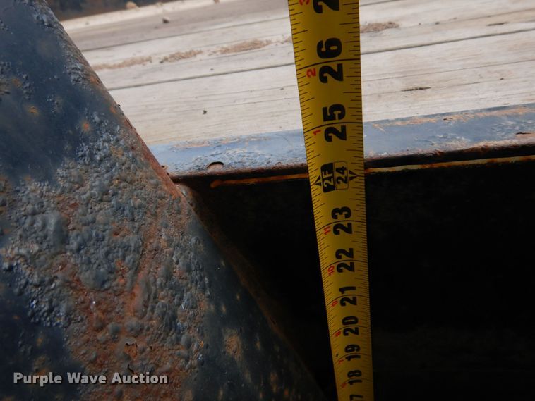 image for item MF9741 2017 DCT  equipment trailer