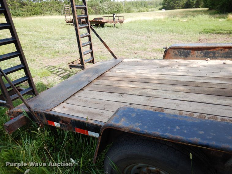 image for item MF9741 2017 DCT  equipment trailer