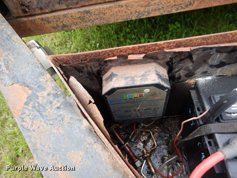 image for item MF9743 2015 PJ Trailers  dump trailer