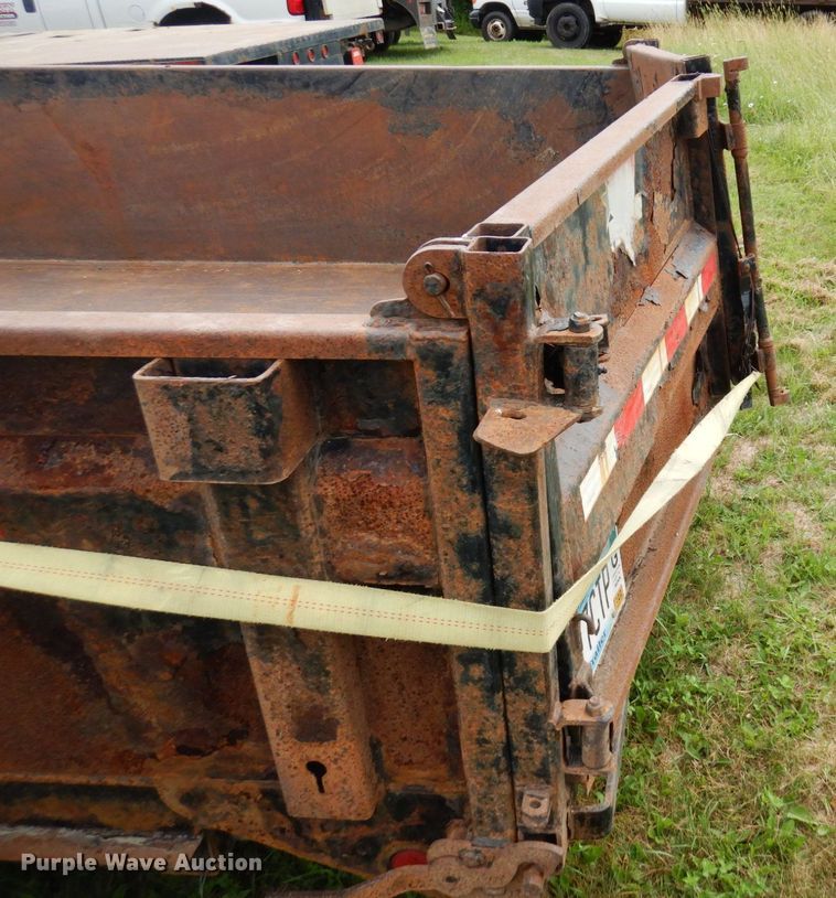 image for item MF9743 2015 PJ Trailers  dump trailer