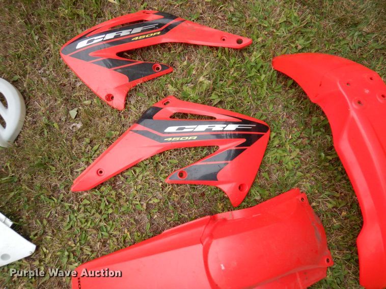 image for item MF9744 2004 Honda CRF450R  motorcycle