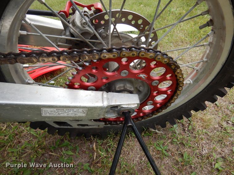 image for item MF9744 2004 Honda CRF450R  motorcycle